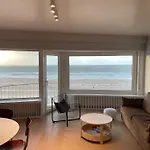 Happy In Oostende - Lovely Apartment With Seaview At The Beach