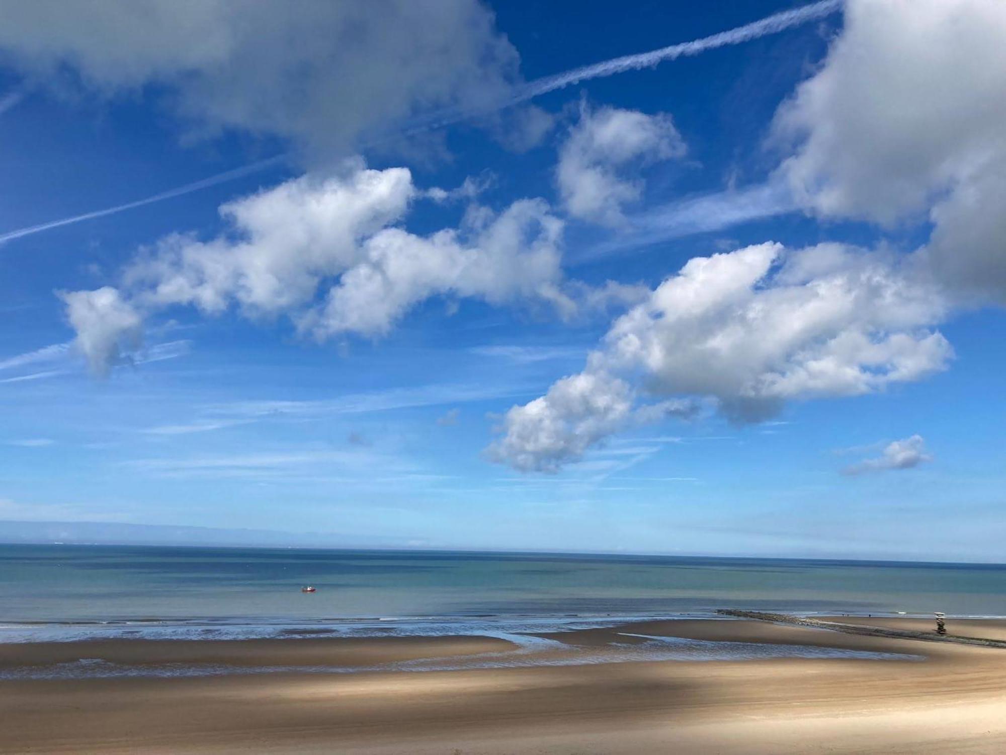 Happy In - Lovely With Seaview At The *
